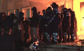 Ministria e Shëndetësisë: Shtatë të lënduar gjatë protestës në Tiranë