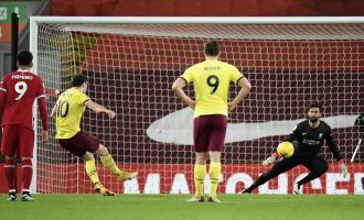 Liverpool ‘shijon’ humbjen e parë në “Anfield”, Burnley mposht kampionët e Anglisë
