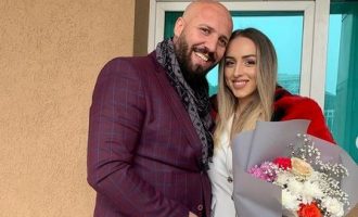 Aida Doçi zyrtarisht e martuar me menaxherin e saj