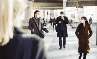 Deri në sa muaj mund të kemi imunitet nga COVID-19 pas infektimit me virus?