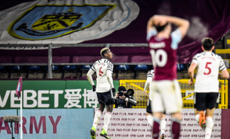 Manchester United mposht Byrnley-n, merr kryesimin në Premier League