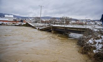 Gjendja pas vërshimeve – Hoti sot diskuton me kryetarët e komunave