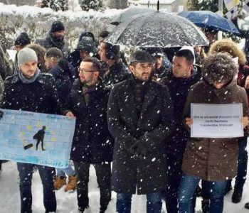 “Nuk reflektuan edhe pse kishim kontakte”, Tahiri mbetet jashtë Kuvendit