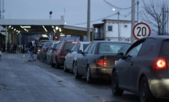 Deri në dy orë pritje për të dalë nga Kosova