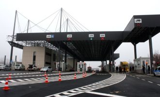 LVV dhe LDK e shohin si opsion rikthimin e reciprocitetit me Serbinë, AAK kërkon ShBA-në në tavolinë