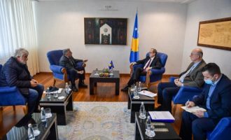 Hoti mban nesër konferencë me përfaqësuesit e SBAShK-ut