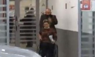 Policia identifikon burrin që sulmoi gruan në QKUK