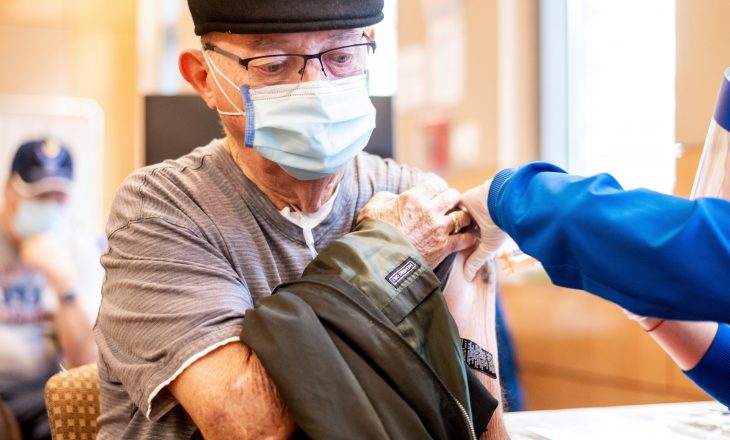 Norvegjia raporton 23 persona që kanë ndërruar jetë pasi morën vaksinën anti-COVID, shkaku i “efekteve anësore”