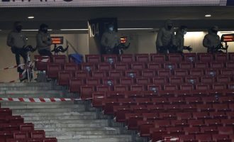 Në ndeshjen ndaj Sevilla-s, lojtarët e Atletico-s me biçikleta bëjnë nxehjen