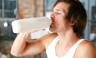 Efektet anësore të pirjes së tepruar të qumështit