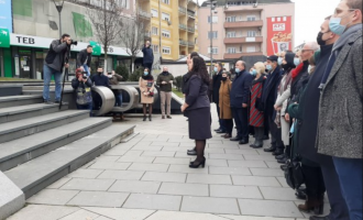 Osmani e Kurti bëjnë homazhe te shtatorja e Zahir Pajazitit