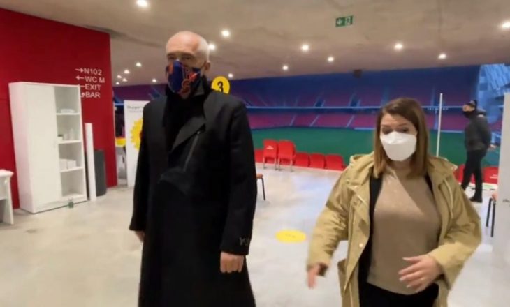 Shqipëria përgatitet për vaksinim, stadiumi “Air Albania” qendra e parë