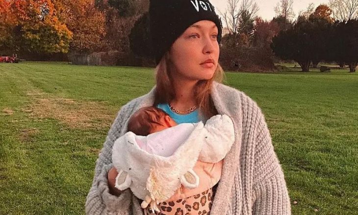 Gigi Hadid paska zbuluar emrin e foshnjës muaj më parë por të gjithëve na iku ky detaj