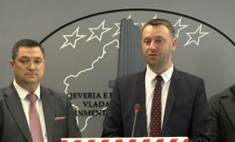 Abrashi: Rreth 400 mijë kompani të transportuesve të udhëtarëve janë liruar nga disa pagesa