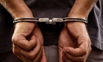 Shantazhoi gruan më të cilën kishte lidhje jashtëmartesore, arrestohet