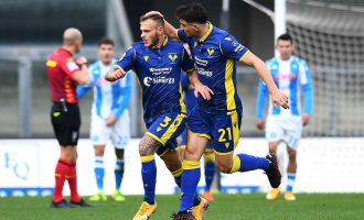 Verona i jep leksion Napoli-t, e mposht me përmbysje