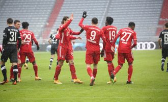 Bayern mposht Freiburg-un, Abrashi lëndohet përsëri