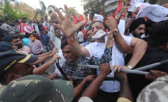 Protesta masive të fermerëve në Indi