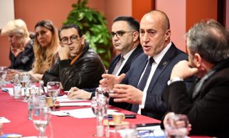 Haradinaj: Sektorët e goditur nga pandemia do ta ndjejnë “dorën e shtetit”