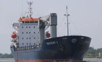 Piratët sulmojnë anijet turke, marrin peng 15 marinarë