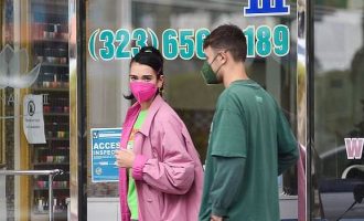 Si vishet Dua Lipa në një ditë të zakonshme të saj?