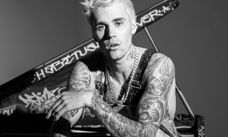 Në një video, Justin Bieber na tregon se si ‘zhduk’ të gjitha tatuazhet