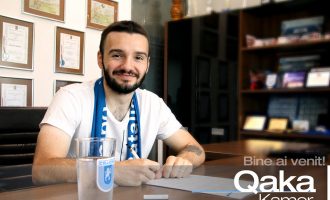 Kamer Qaka kalon te Sion në Zvicër