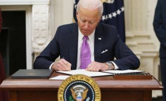 Administrata e Biden ndërpret shitjet e armëve për Arabinë Saudite dhe Emiratet e Bashkuara Arabe