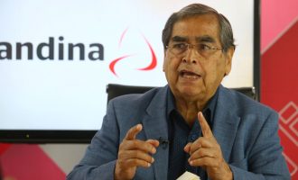 Në Peru betohet ministri i ri i Shëndetësisë, pas dorëheqjes së ministrit të mëparshëm shkaku i skandalit të vaksinës anti-COVID