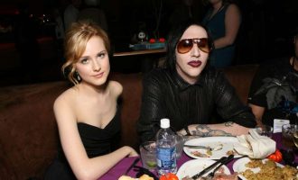 Aktorja e akuzon për ‘abuzim të tmerrshëm’ ish-të fejuarin Marylin Manson