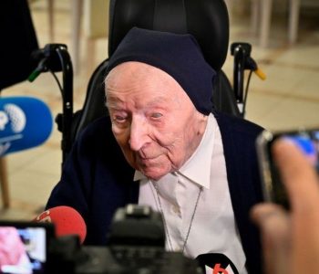 Personi më i vjetër në Evropë shërohet nga Covid-19 pak para 117 vjetorit të lindjes