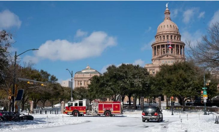 Stuhia e dimrit në Teksas lë dy të vdekur dhe miliona pa energji elektrike