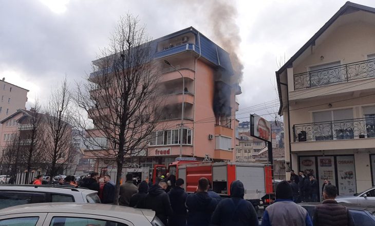 Përfshihet nga zjarri një banesë në Prishtinë