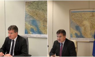 Lajçak më parë kishte hartë tjetër në zyrë, jo këtë pa Kosovën