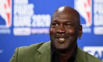 Michael Jordan dhuron miliona dollarë për të ndihmuar qytetin e tij të lindjes
