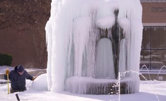 Familja e 11 vjeçarit që vdiq nga i ftohti në Teksas paditë kompanitë e energjisë elektrike