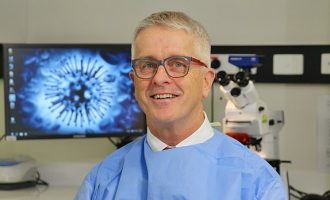 Kina nuk i jep të dhënat për rastet e hershme të COVID-19 ekipit të OBSH-së