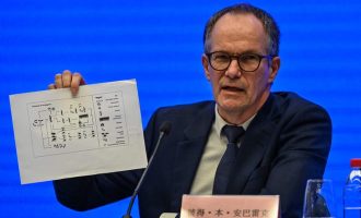 Nuk ka prova të mjaftueshme që COVID-19 është përhapur para dhejtorit 2019 në Wuhan, sipas OBSH-së