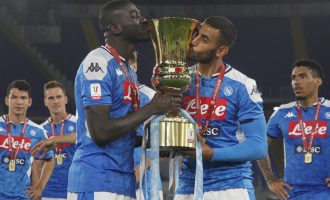 Te Napoli dy mbrojtës infektohen me Coronavirus