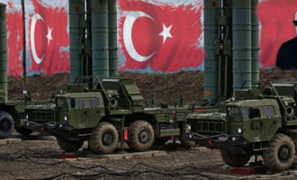 Turqia bën një veprim për të zgjidhur mosmarrëveshjen me sistemin anti-raketor rus të S-400 me SHBA-të dhe NATO-n