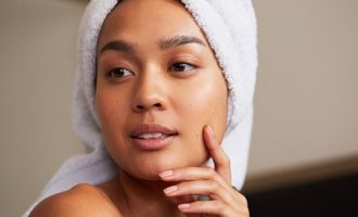 Çfarë mund të ndodhë me lëkurën tuaj nëse agjëroni?