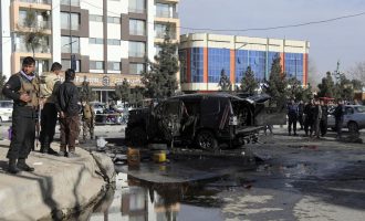 Pesë persona të sigurisë afgane u vranë teksa po shoqëronin një autokolonë të Kombeve të Bashkuara (KB)