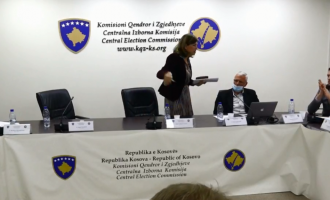 Zhvillime të shumta në mbledhjen e KQZ-së, Daka largohet