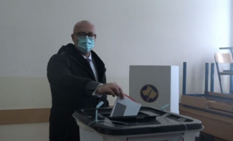 Rakiq: Dilni masivisht të votoni