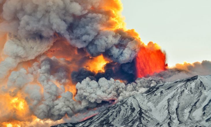 Shpërthen vullkani Etna në Italinë Jugore