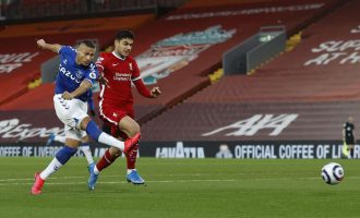 Everton mposht Liverpool-in pas 21 vitesh në ‘Anfield’