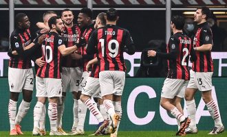 Milan mposht Crotone-n me nga dy gola të Ibrahimoviç dhe Rebiç