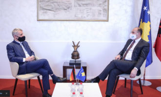 Hoxhaj takohet me ambasadorin gjerman