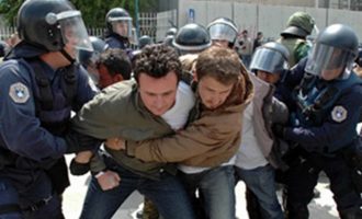 Profesori universitar: Vetëvendosje ka vetëvendosur të largohet nga radikalizmi i ditëve të para