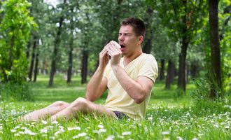 Ndryshimi i klimës po shkakton sezonin e hershëm të polenit